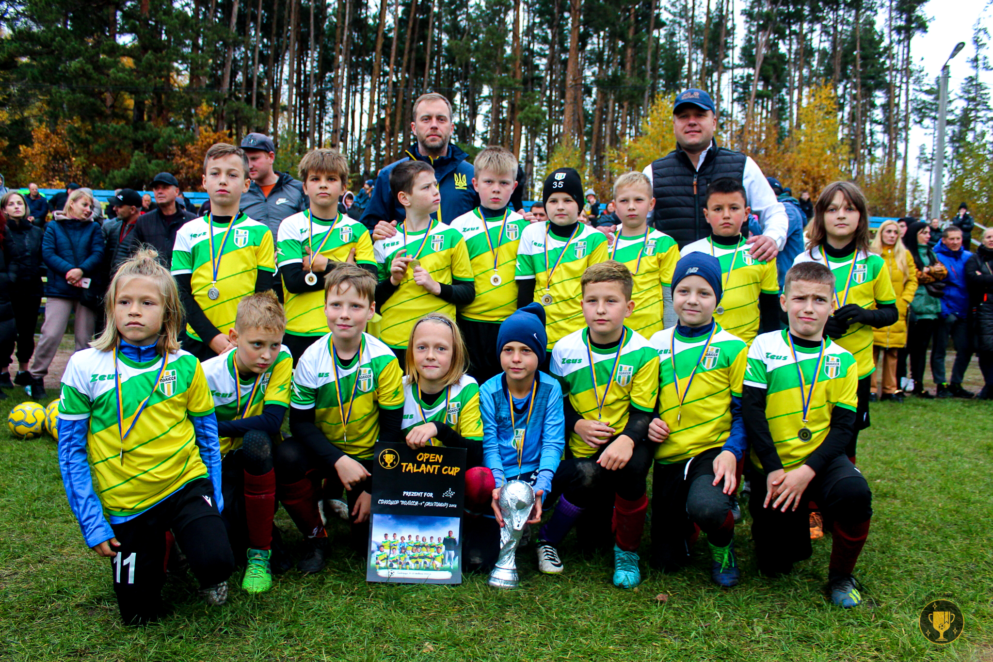 турнір242
