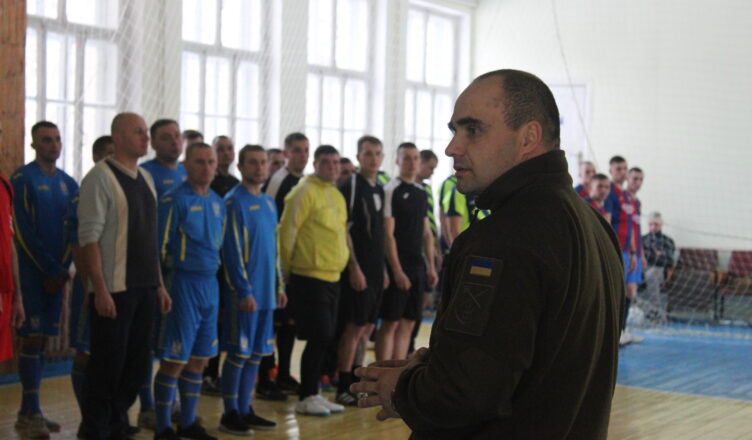 новоград. військові